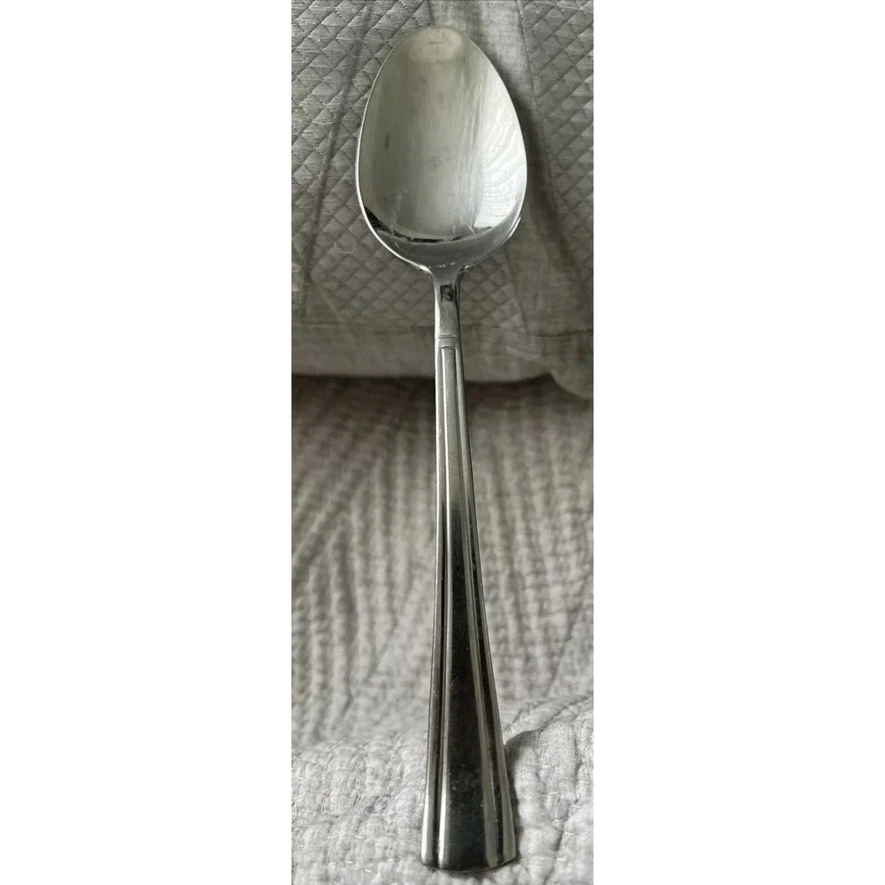 International INS330 18/10 Oval Soup Spoon 7‎ 1/4